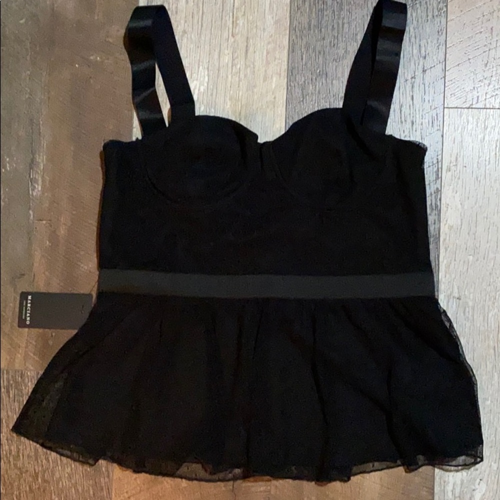 Marciano cute top size large. New with tag.